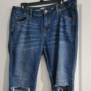 distressed denim capris